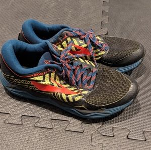 Trail running shoes